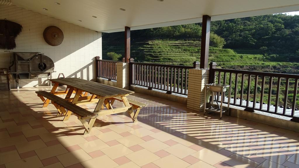 Emoonten Homestay Sanzhi Exterior photo