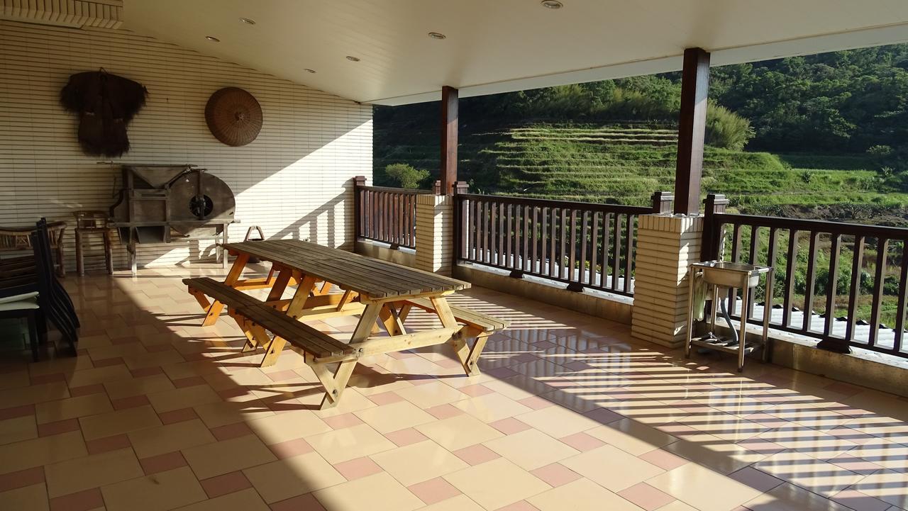 Emoonten Homestay Sanzhi Exterior photo