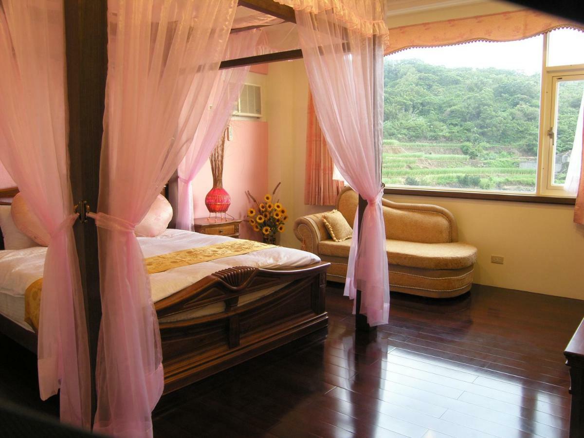 Emoonten Homestay Sanzhi Exterior photo